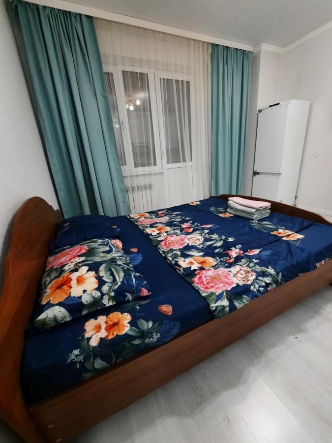 Кошкарбаева 45 Б Appartamento Akmola Esterno foto