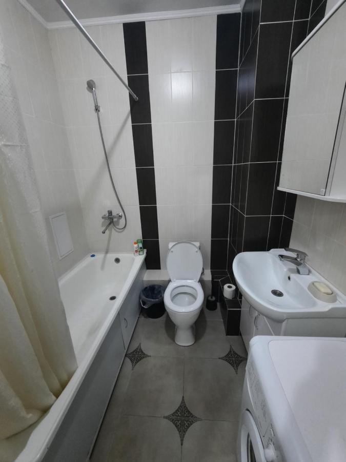 Кошкарбаева 45 Б Appartamento Akmola Esterno foto